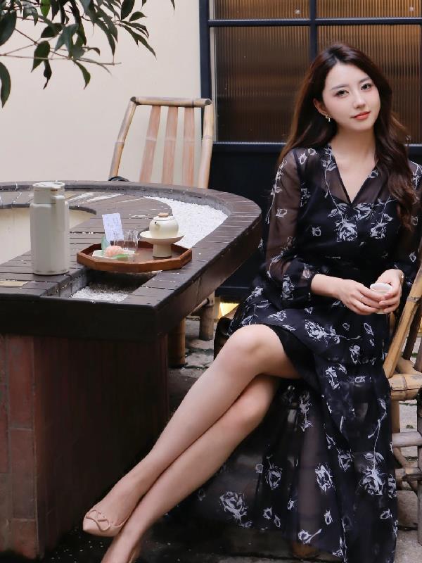 慕浅浅，要不要和我结个婚